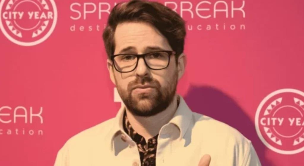 Ian Hecox Net Worth: How Much Is Ian Worth?