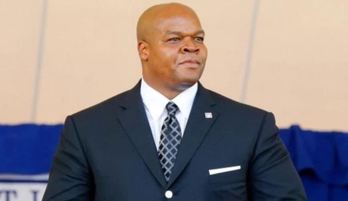 Frank Thomas Net Worth: How Much is Frank Worth?
