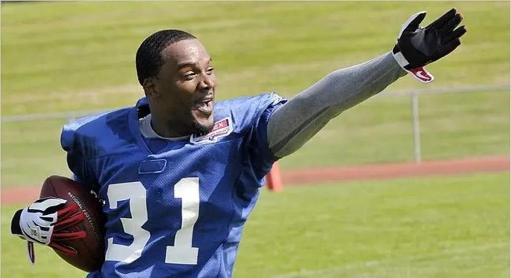 Aaron Ross Net Worth: How Much Is Aaron Worth?