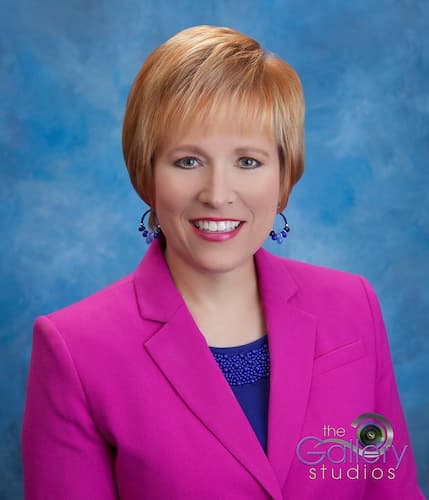 Diane Kacmarik Bio, Age, Bay 9, Family, Husband, Height, Net Worth, Salary