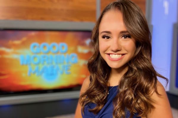 Kayla Hevey Bio, ABC7/FOX22, Age, Family, Husband, Height, Net Worth, Salary
