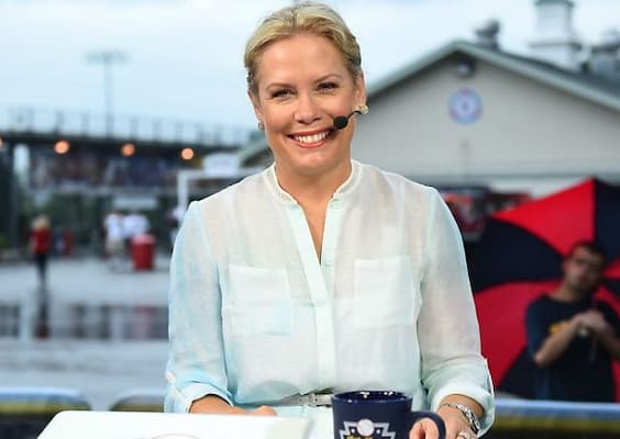 Chris McKendry Bio, ESPN, Age, Family, Husband, Height, Net Worth, Salary