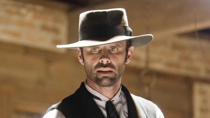 Walton Goggins