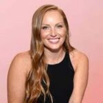 Mina Starsiak Bio, HGTV, Age, Family, Husband, Weight, Height, Net Worth