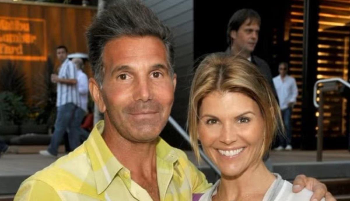 Lori Loughlin Net Worth