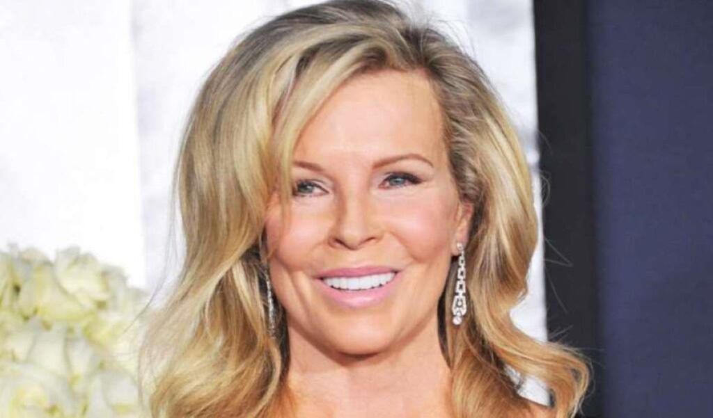 How Much is the L.A. Confidential Actress Worth?
