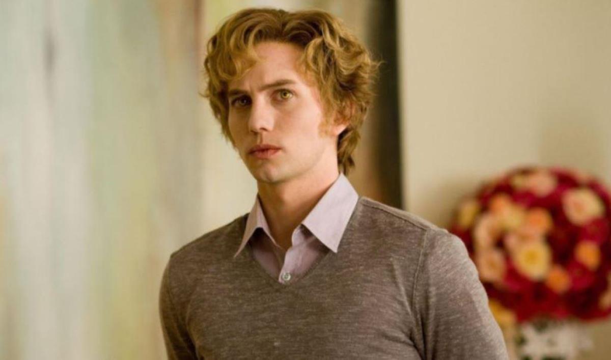 Jackson Rathbone Net Worth