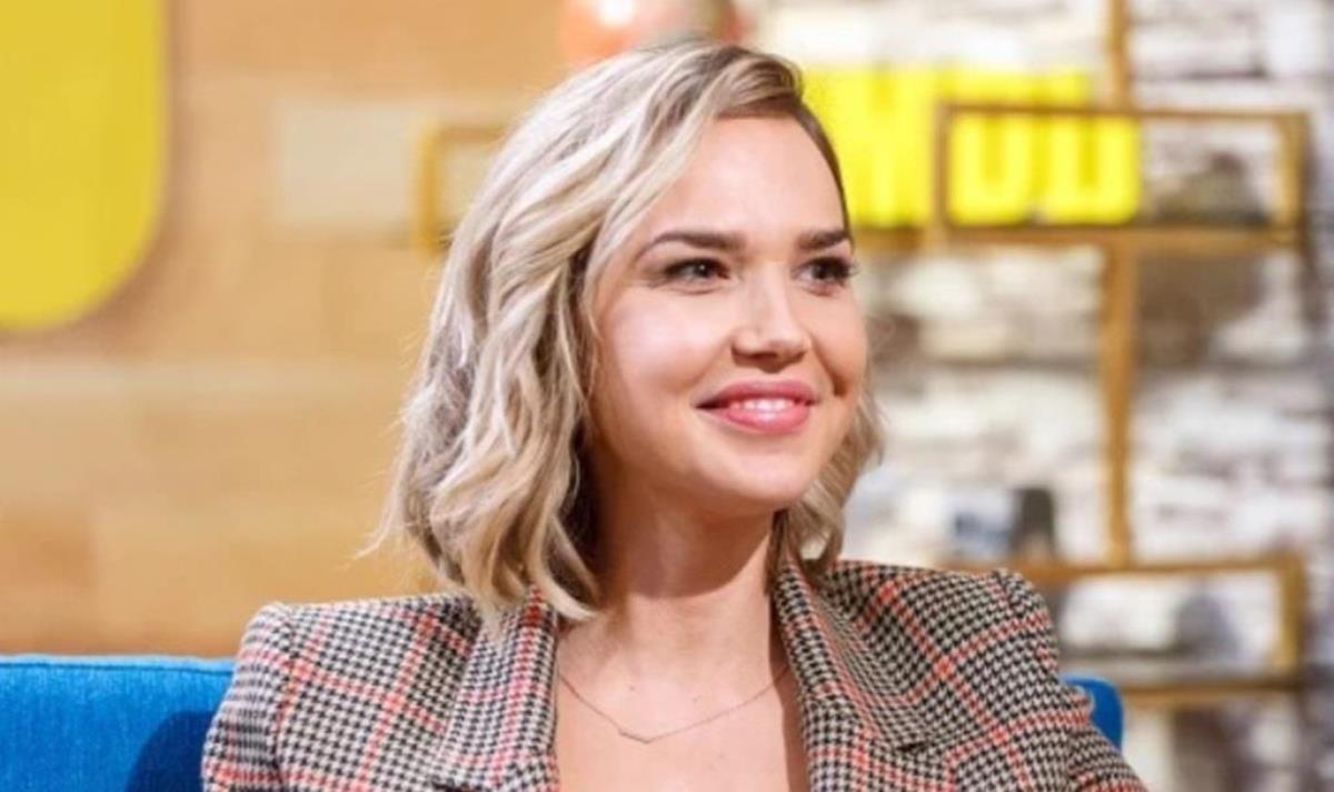 Arielle Kebbel Net Worth