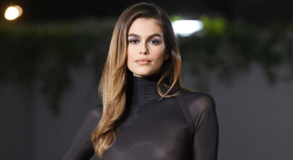 How Much is the American Horror Stories Actress Worth?