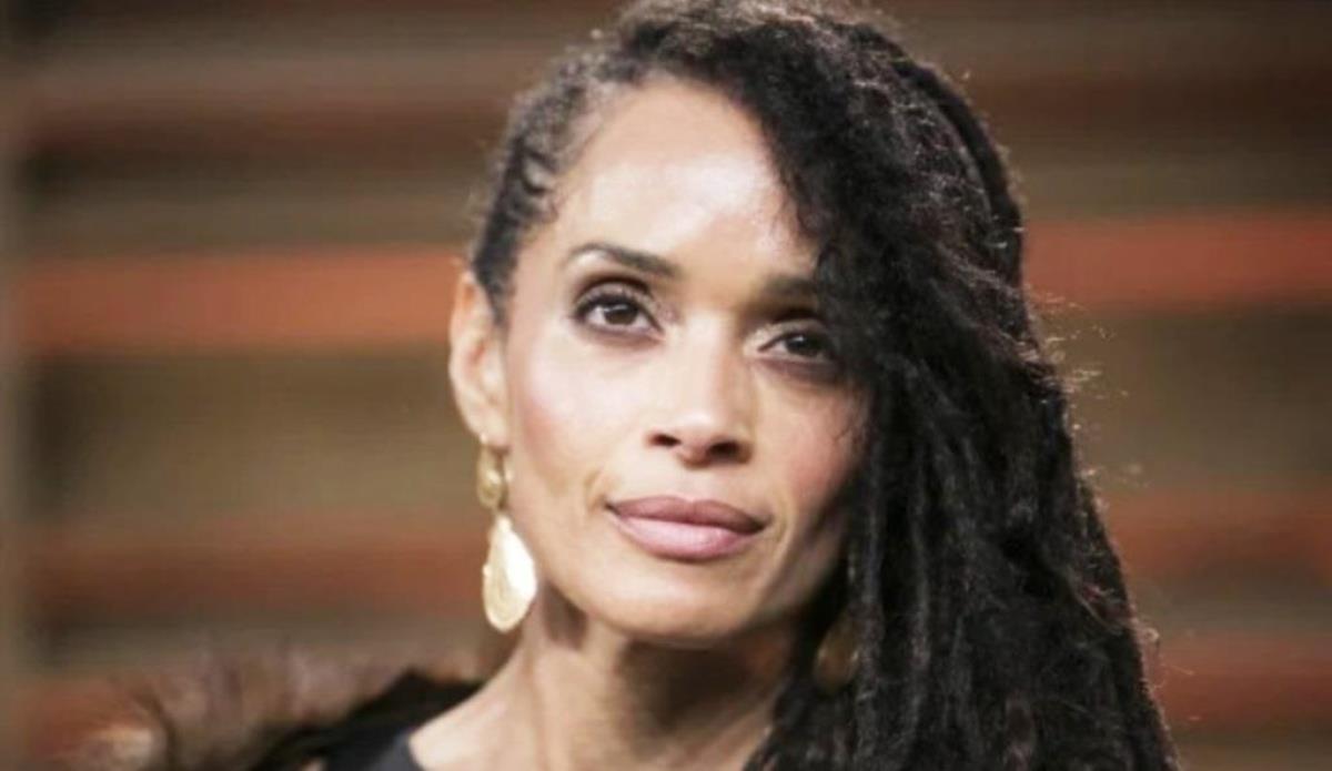 Lisa Bonet Net Worth