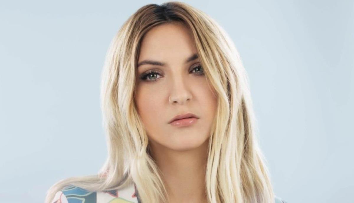 Julia Michaels Net Worth