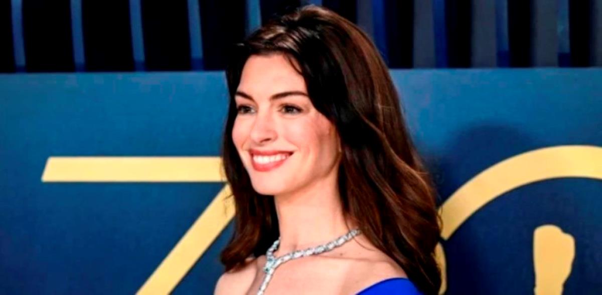Anne Hathaway Net Worth
