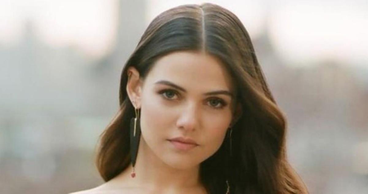 Danielle Campbell Net Worth