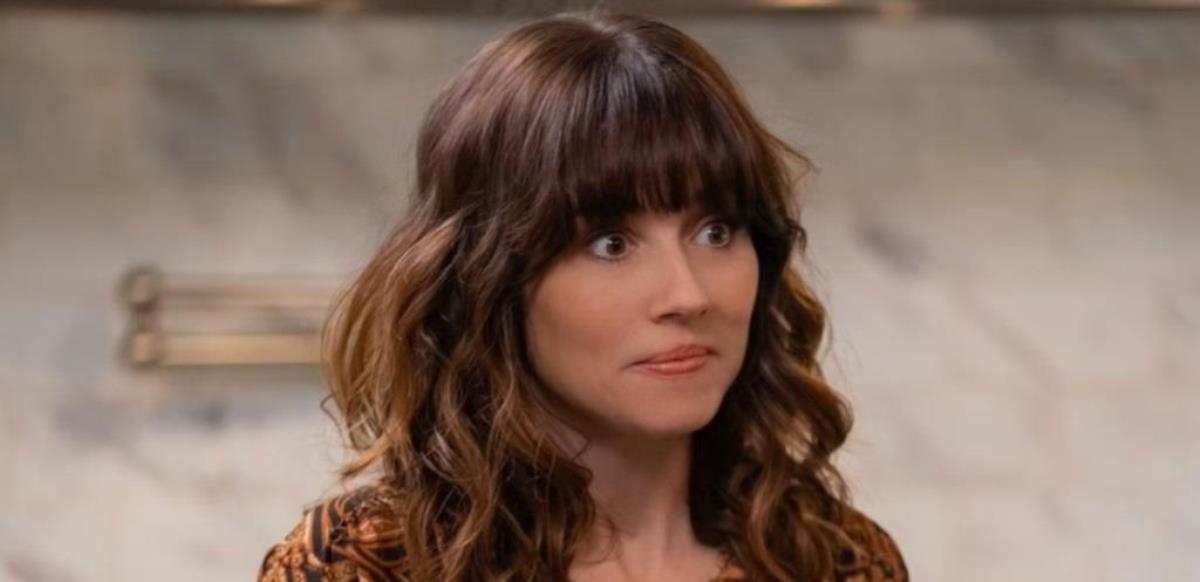 Linda Cardellini Net Worth