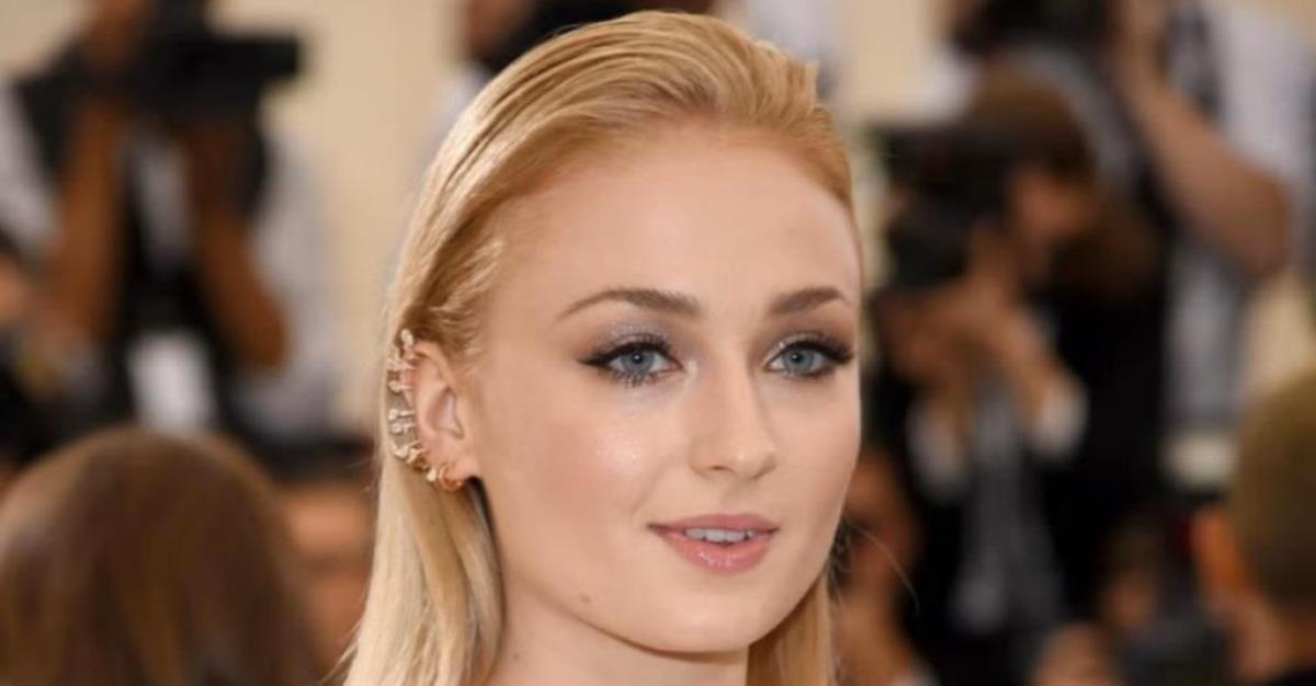  Sophie Turner Net Worth 