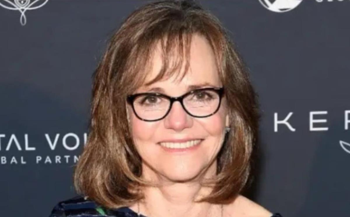 Sally Field Net Worth
