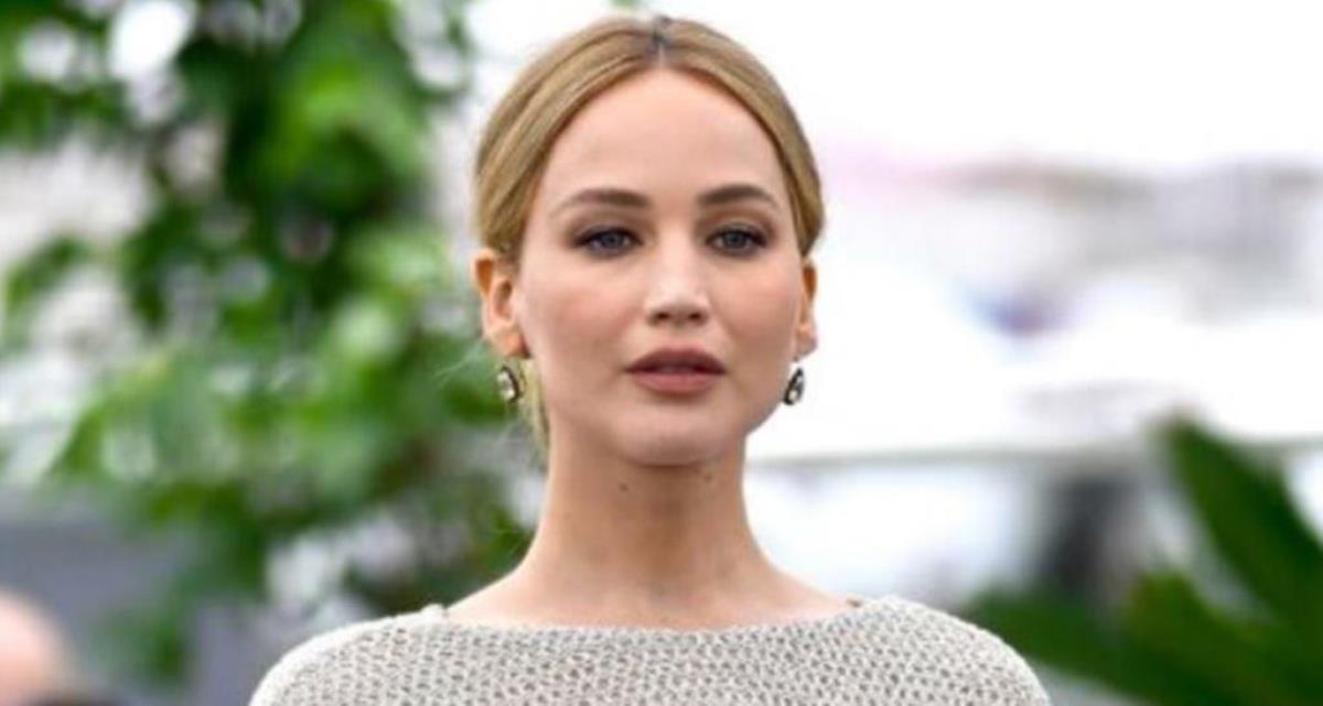 Jennifer Lawrence Net Worth: Incredible Journey Jennifer Lawrence Artistry and public image
