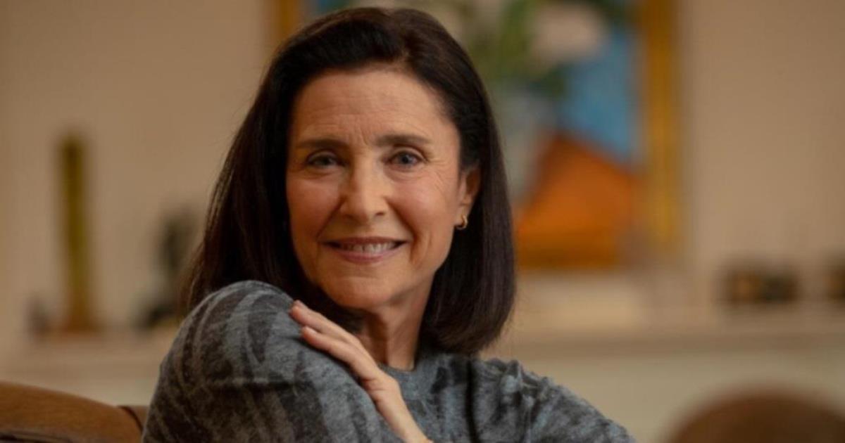 Mimi Rogers Net Worth