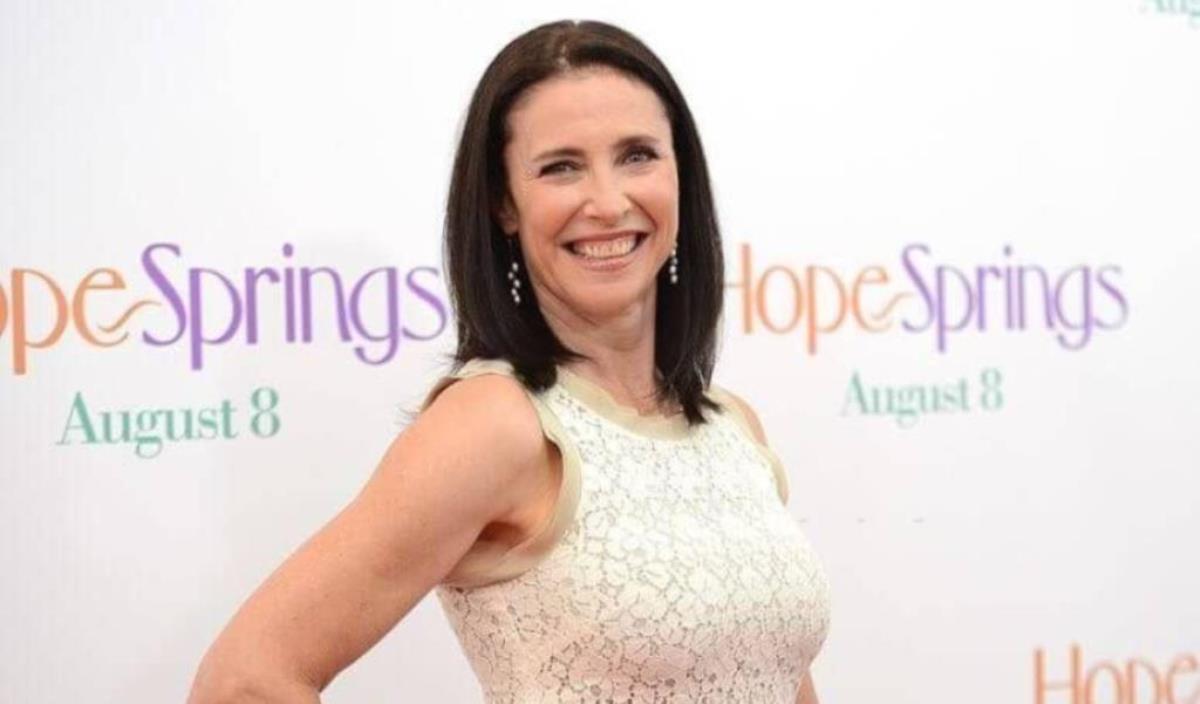 Mimi Rogers Net Worth