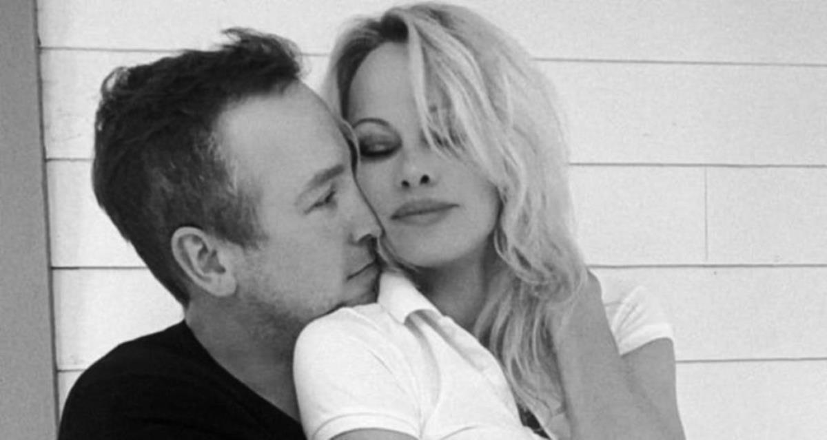 Pamela Anderson Net Worth