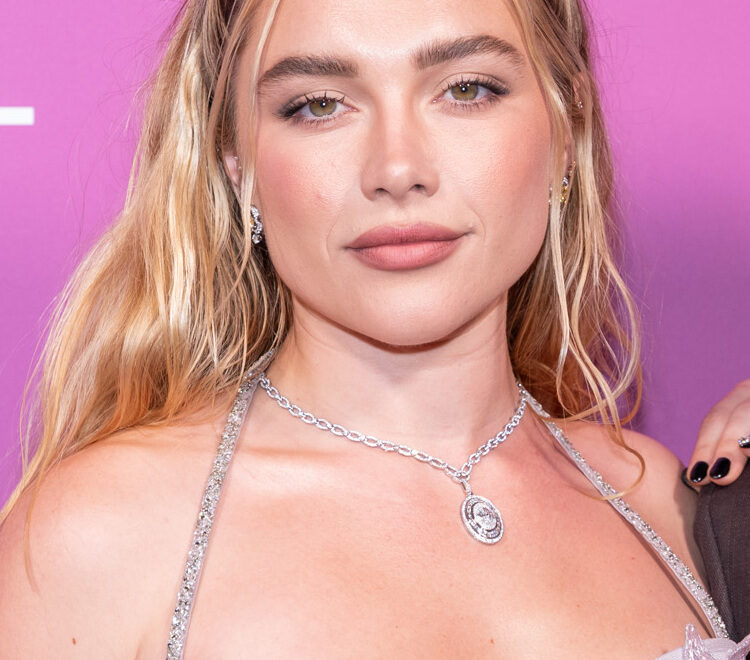 Florence Pugh portrait
