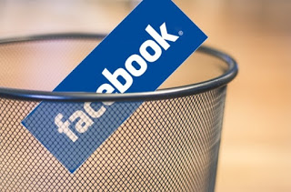 Facebookを削除する