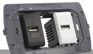 USBウォールソケット USBウォール