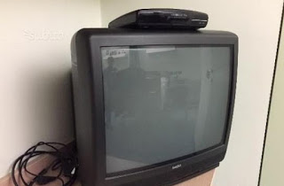 古いテレビ