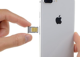 iPhoneからSIMを削除します Sim iPhone