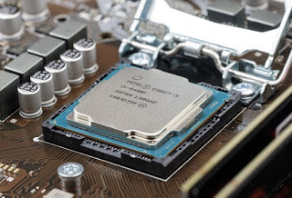 相違点 AMD Intel プロセッサー CPU AMD インテル