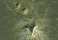 隠されたピラミッド