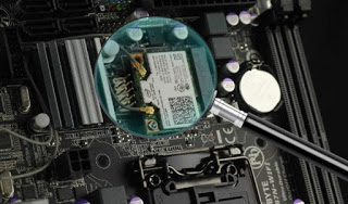 マザーボードを見つける