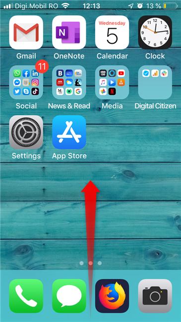 iPhone SE でコントロール センターを開く