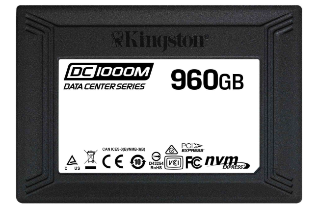 Kingston DC1000M U.2 - 2.5 を使用した NVMe SSD