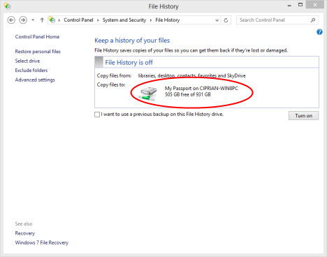 Windows 8 - ネットワーク ドライブと場所でファイル履歴を使用してデータをバックアップする方法