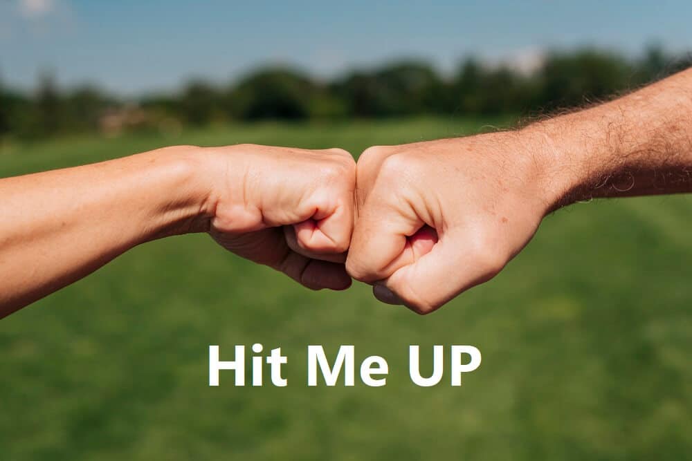 HMU とはどういう意味ですか? 答え - Hit Me UP