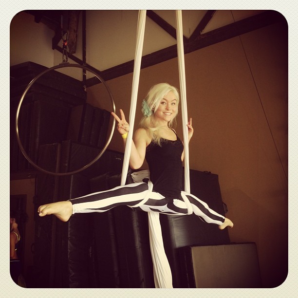 Jordan Salmon Feet ⭐Celeb Feet