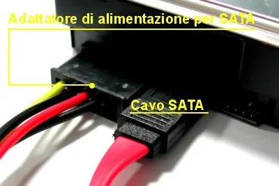 Cable de datos y cable de alimentación conectados