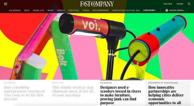 El diseño del sitio web de Fast Company presenta cuatro artículos en un control deslizante animado