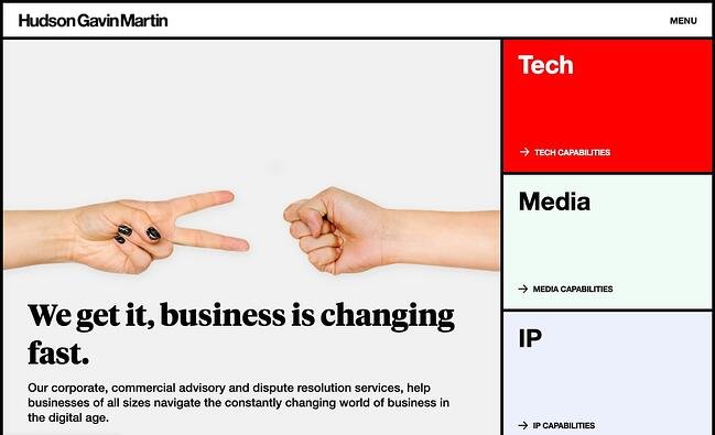 sitio web en blanco y negro: la página de inicio de Hudson Gain Martin es una cuadrícula única con animaciones flotantes coloridas