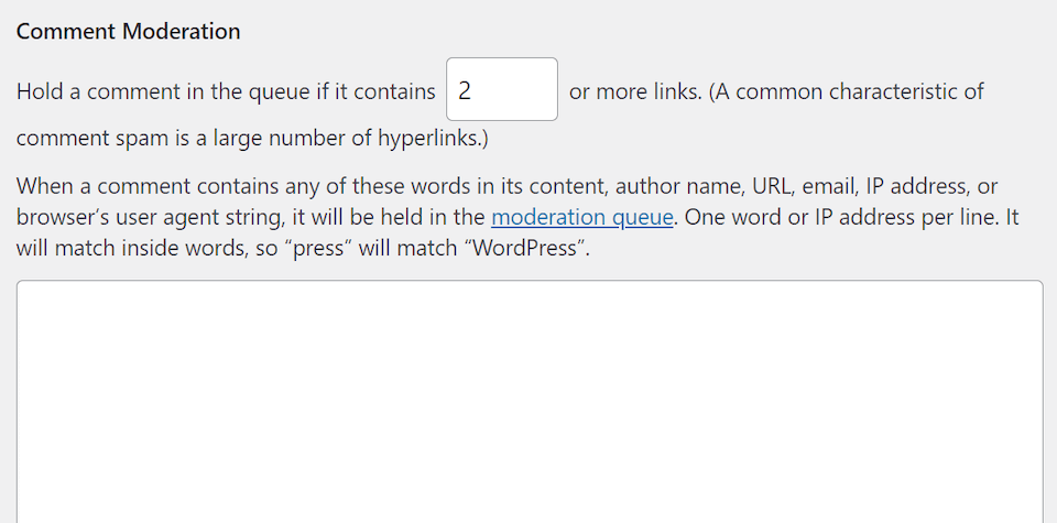 Configuración de moderación de comentarios de WordPress.