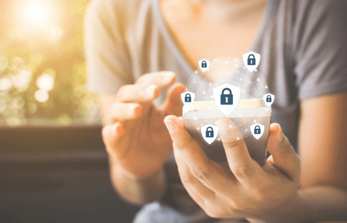 Evitar que alguien espíe tu teléfono celular