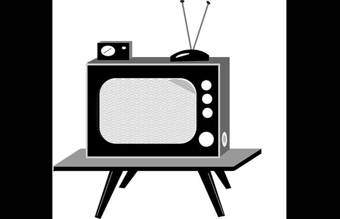 conectar j5 a la televisión