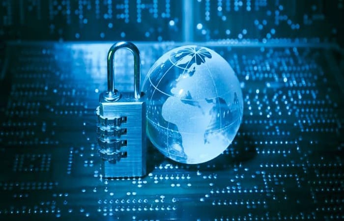 Usa Windows Defender o cualquier otro antivirus
