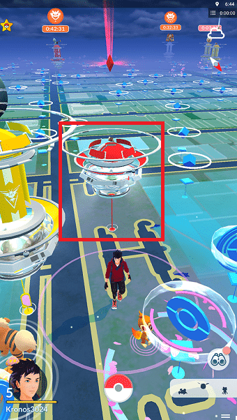 Ubique un gimnasio y acérquese lo suficiente para que se abra y tóquelo.