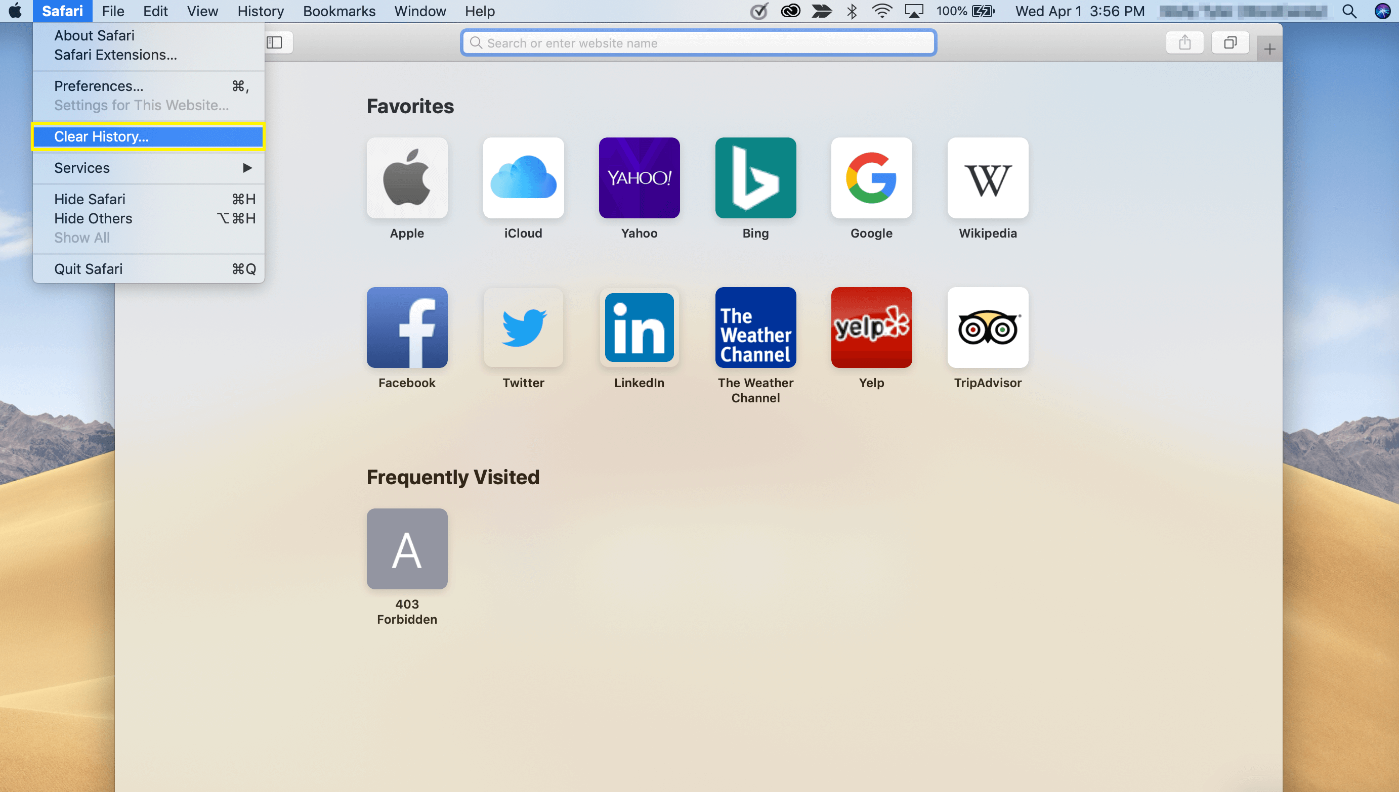 Seleccionando Borrar historial en Safari en Mac.