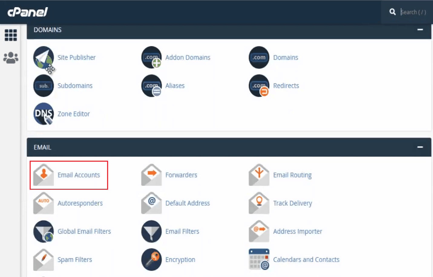 Desplácese hacia abajo hasta la sección CORREO ELECTRÓNICO y haga clic en Cuentas de correo electrónico