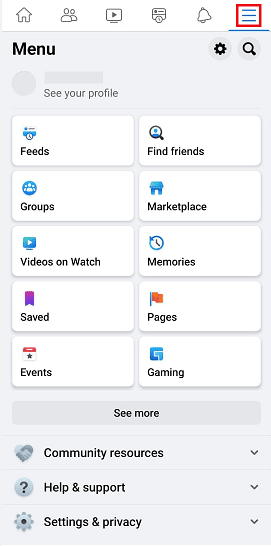 Vaya a la página de menú de Facebook tocando el icono de tres guiones.