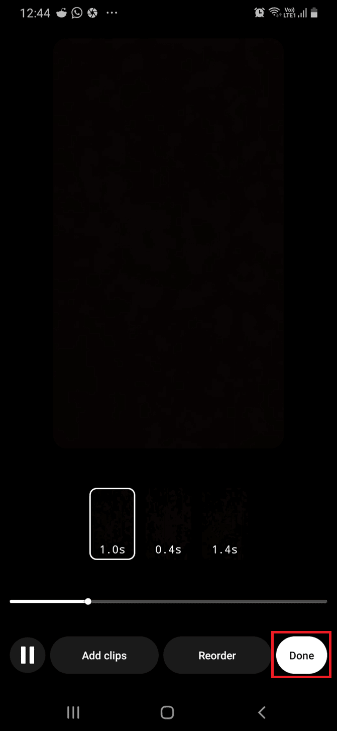 Reúna y edite sus clips en el patrón deseado.  Finalmente, toca Listo |  editar título de Instagram Reel