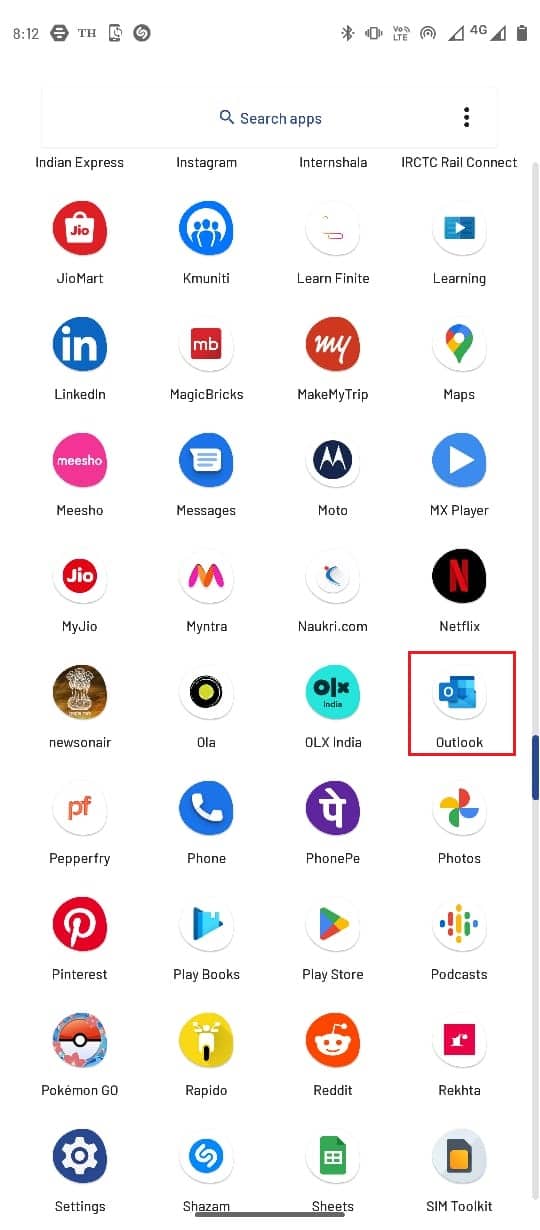 Navegue y abra la aplicación de Outlook en su teléfono